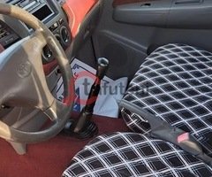 Used Toyota Hilux for sale in Abu Dhabi - Image 5