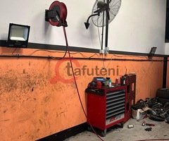 Garage equipment for sale in Dubai - Image 4