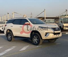 Toyota fortuner EXR 2.7 L V4 For sale in Dubai - Image 1