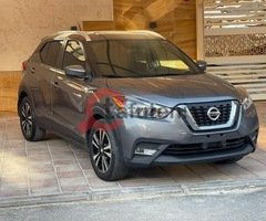 Nissan Kicks used car small price in UAE - Image 1