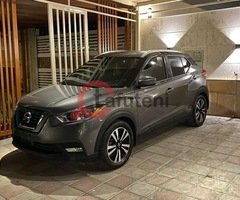 Nissan Kicks used car small price in UAE - Image 4