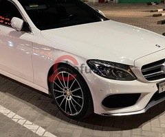 Mercedes-Benz C200 V4 with GCC specifications: - Image 2