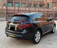 Infiniti QX70 2016 for sale in UAE - Image 3