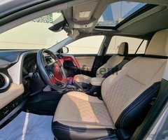 2018 Toyota RAV4 XLE Full Option - Sunroof, American Specs, Low Mileage - For Sale in Dubai - Image 3