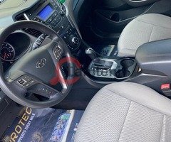 Hyundai Santa Fe 2016 for Sale in dubai - Image 4