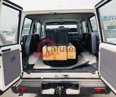 For Sale: Toyota Land Cruiser 70 Hard Top in Dubai - Image 5