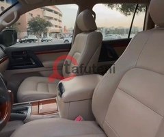 Toyota Land Cruiser 2014 for sale in Dubai - Image 4