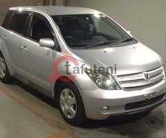 Toyota IST 2005 model for sale in Dubai - Image 1